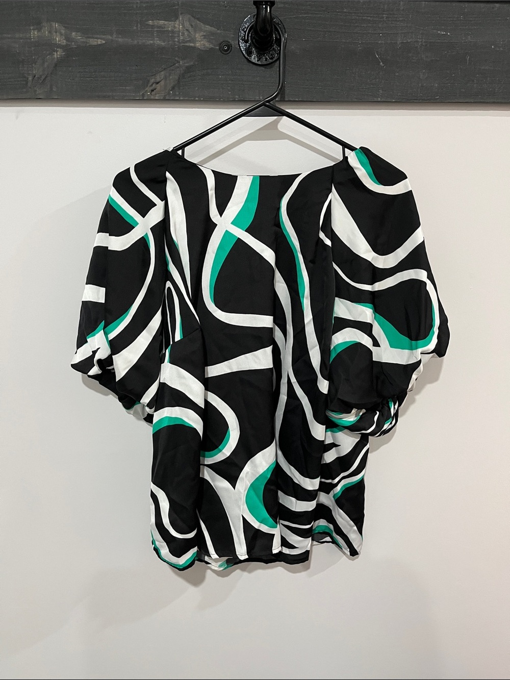 Nine West Black White & Teal Abstract Puff-Sleeve Blouse